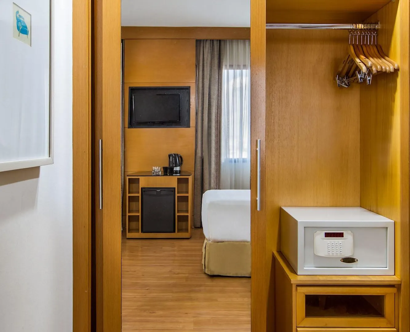 Edificio Tatuape Flat Service Сан-Пауло 4*,  Бразилия
